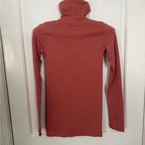 Lululemon Yin Vibes Ribbed Swiftly Turtleneck Top Copper Clay Size 4